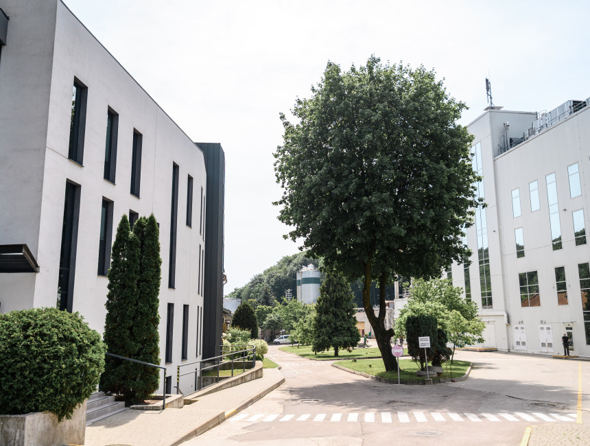 Enzym Group September News: Completion of House Reconstruction After the Missile Strike in Lviv, Participation in a Charity Run, Industry Events, and 22 Years of Kormotech
